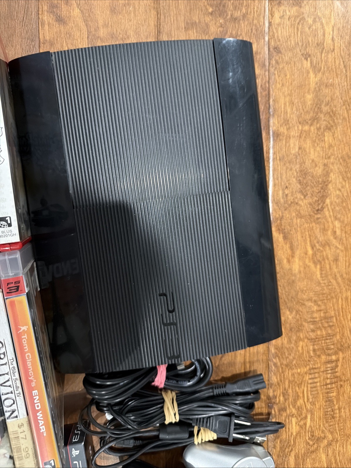 ✅ Sony PlayStation 3 12GB Super Slim 51 Games 2 Controls