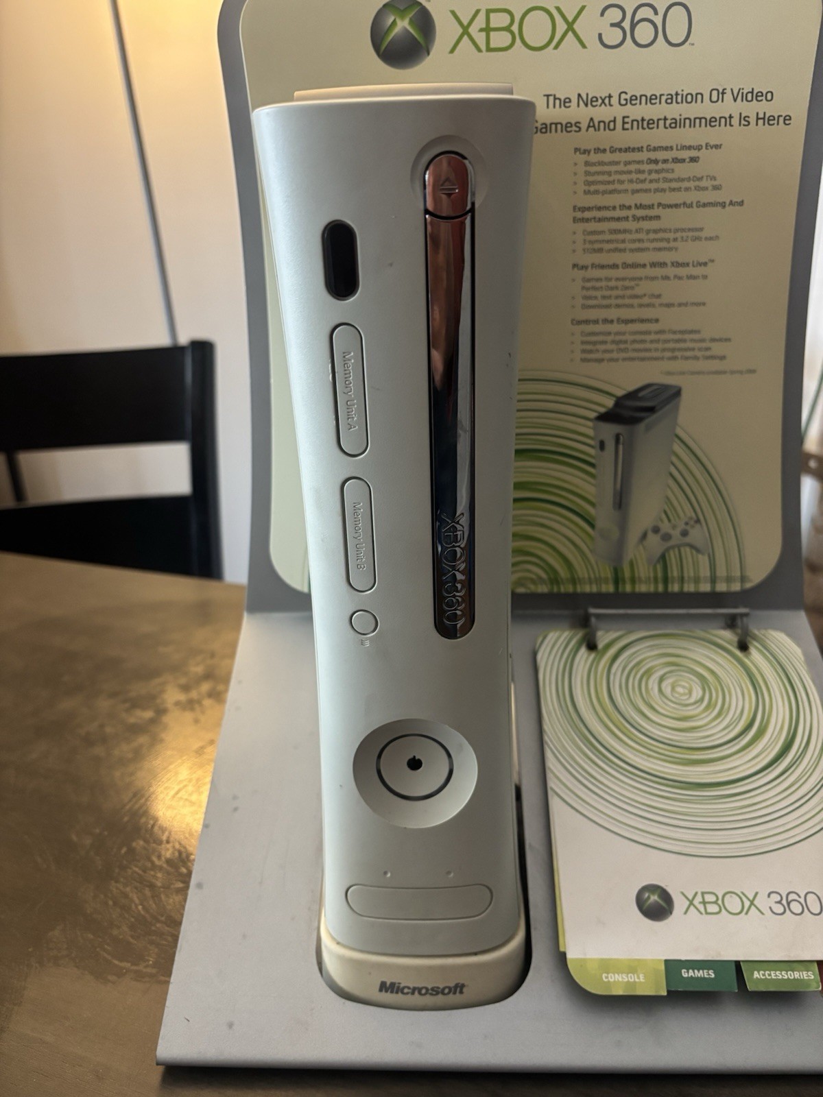 Microsoft Xbox 360 Console Glorifier Display Unit Kiosk Extremely Rare