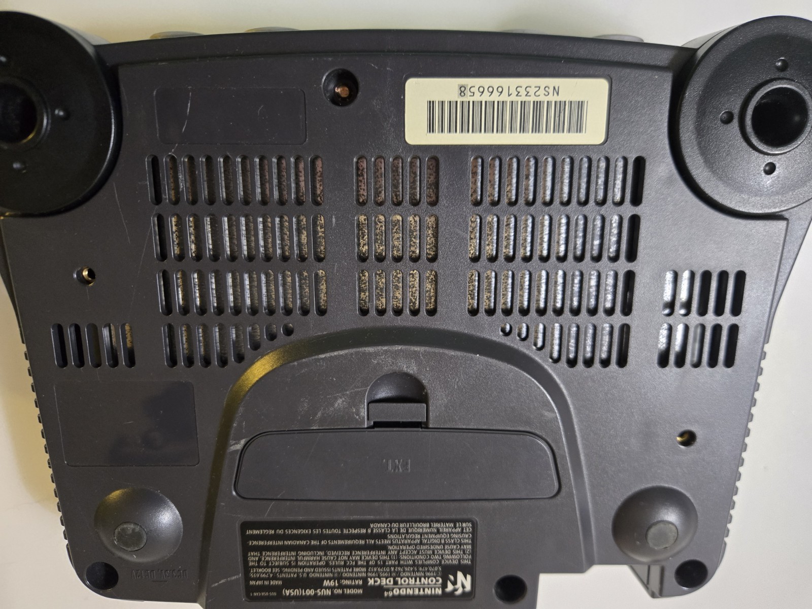 Nintendo 64 System 32MB Home Console – Charcoal Gray
