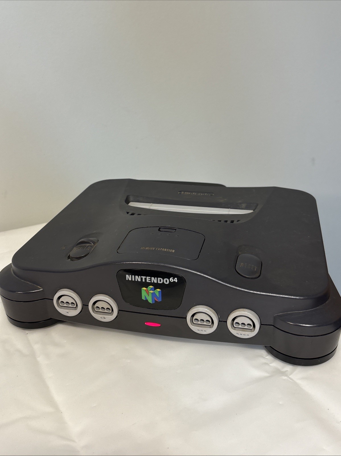 Nintendo 64 N64 Console w/ Memory Expansion 2 Controllers Games & Cords Untested