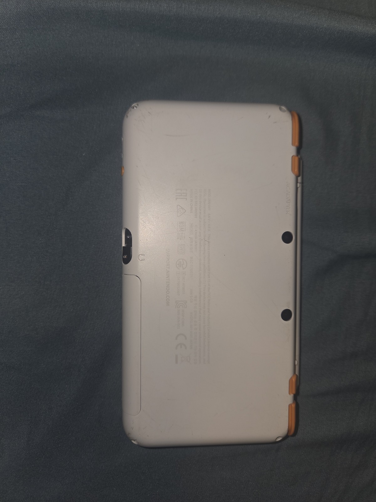 Nintendo 2DS XL