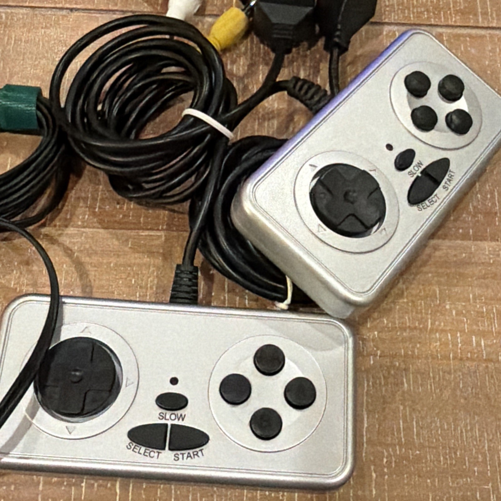 Hyperkin Retron 1 Launch Edition Silver Console Tested