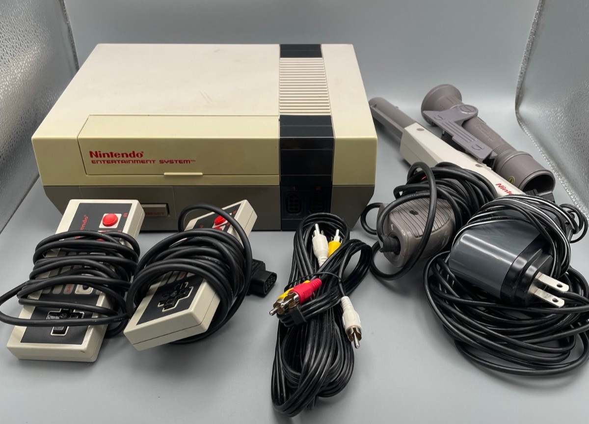NES Bundle – Console, 2 Controllers, Gun, Rare QuickShot Scope, Magazines, Cords