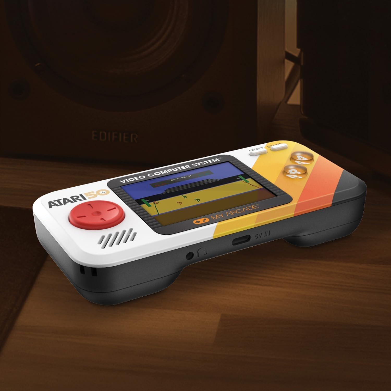 Ergonomic Atari Pocket Player: 100 Games, 2.75″ LCD Display – Gaming Redefined