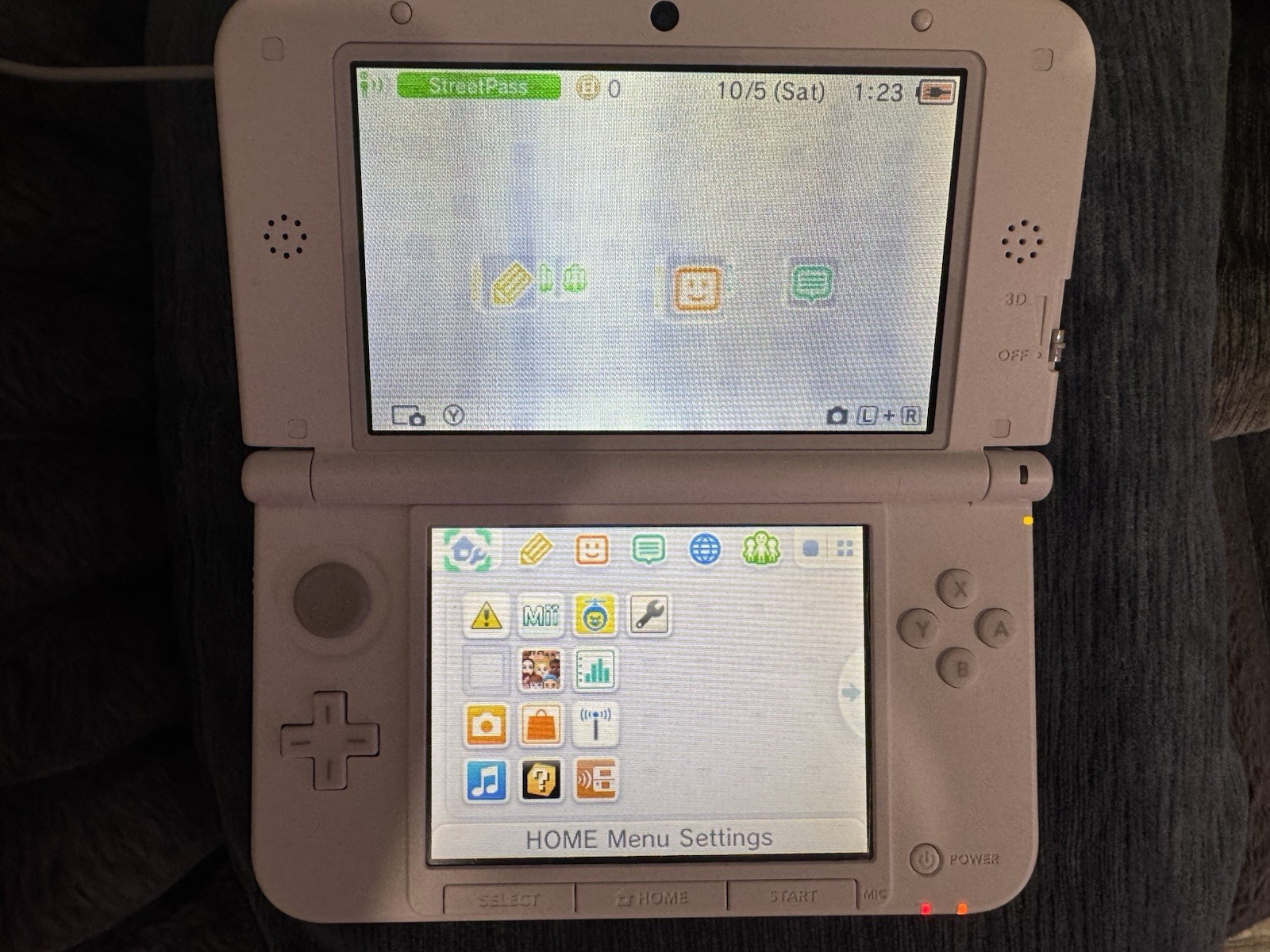 RARE! Yoshi 3DS XL Console IN ORIGINAL BOX w/ Stylus, charger, and Manual