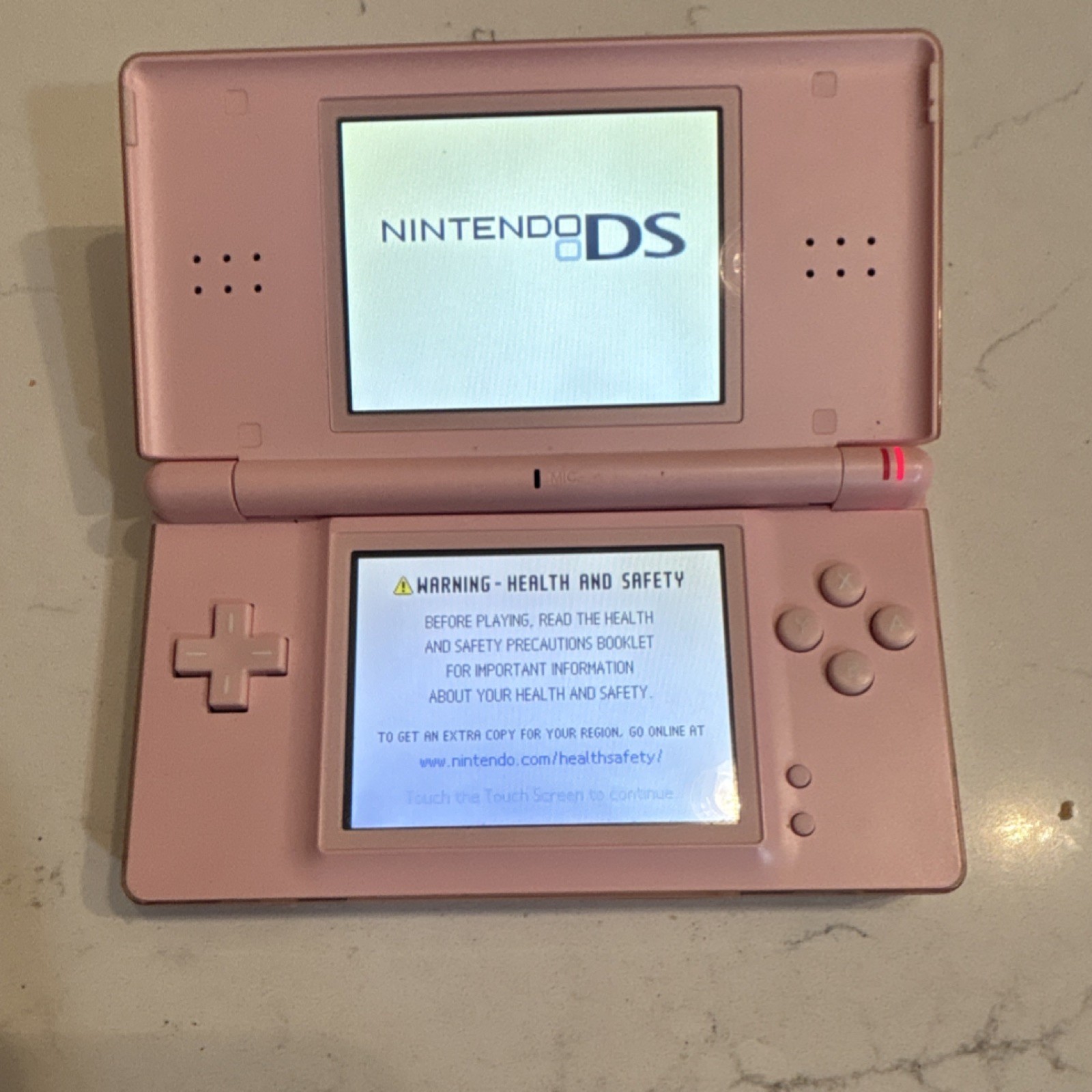 Nintendo DS Lite USG-001 Pink Handheld Console 2006 Headphone Jack and charger