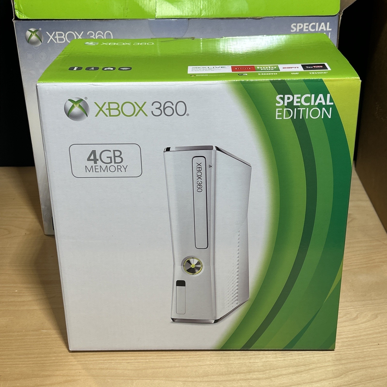 2012 Microsoft Xbox 360 Slim 4GB White Console Skylanders Bundle New OPEN BOX