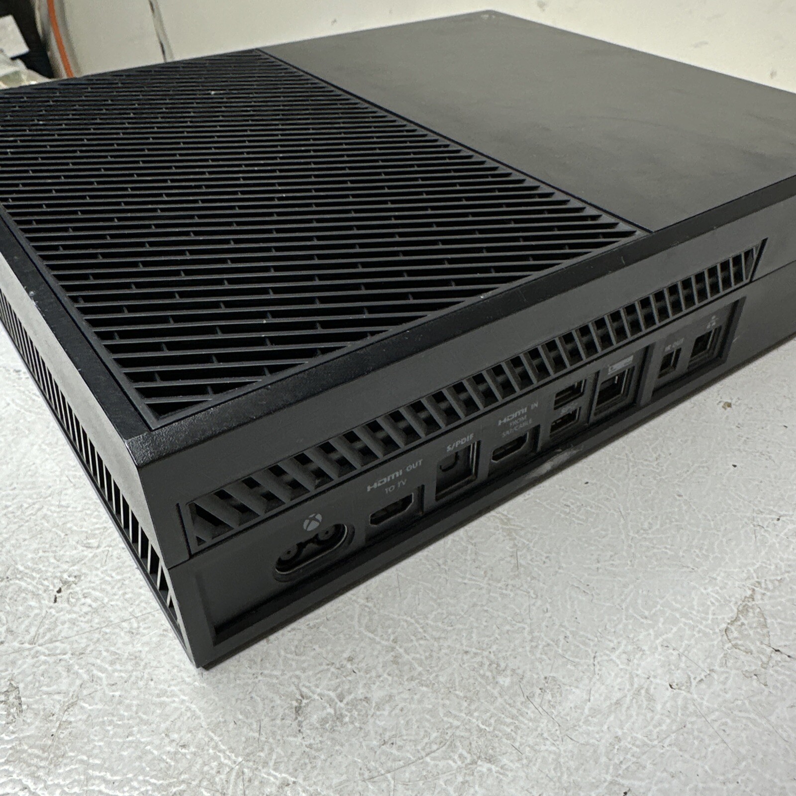 Original MICROSOFT XBOX ONE model 1540 500gb console Parts Only
