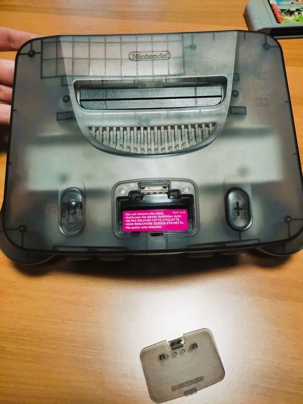 Nintendo 64 Funtastic Smoke, Clear Black PAL EUr Complete with Manuals *RARE*