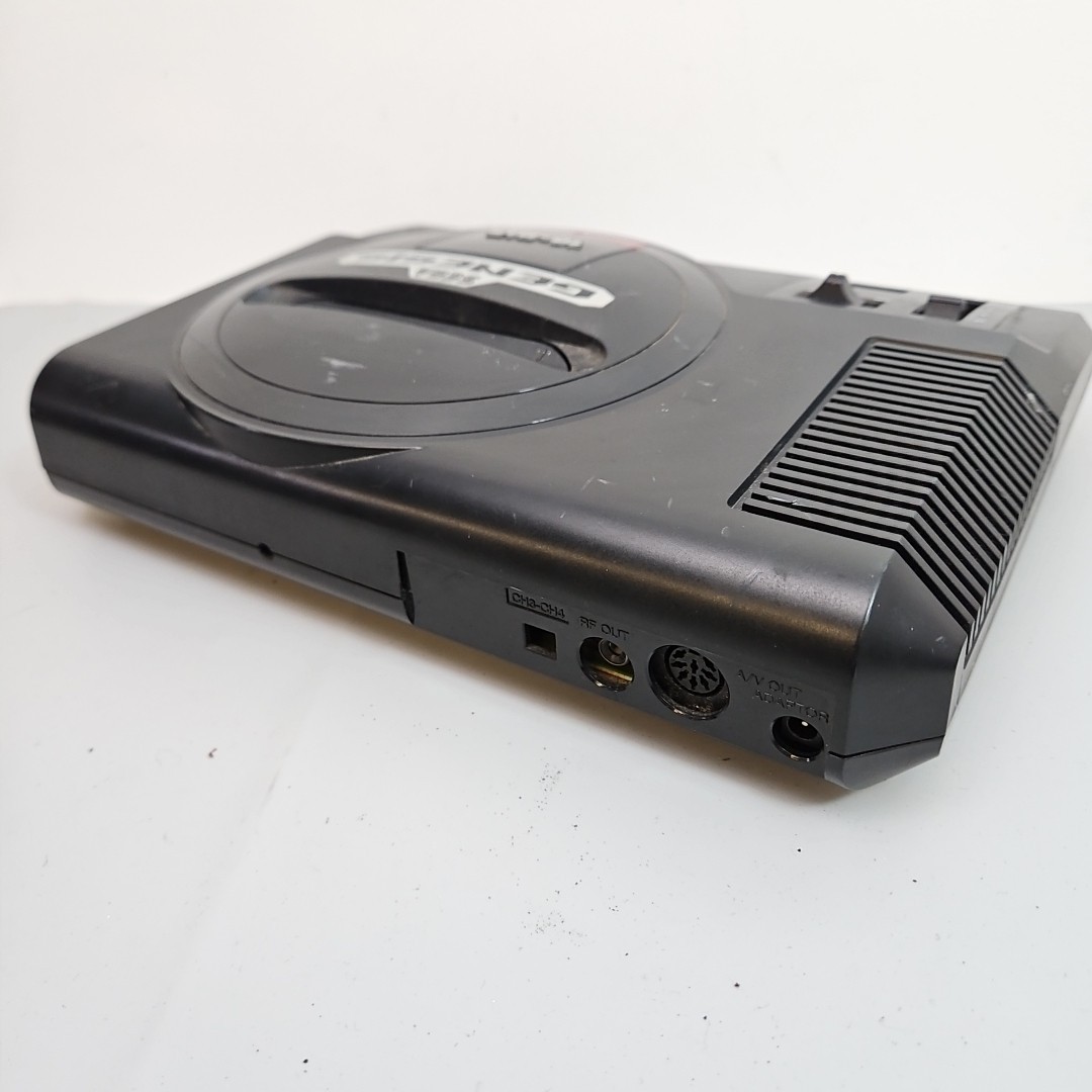 SEGA GENESIS Console MK-1601 System 1st Model, 2 OEM Controllers, Sonic 2 & more