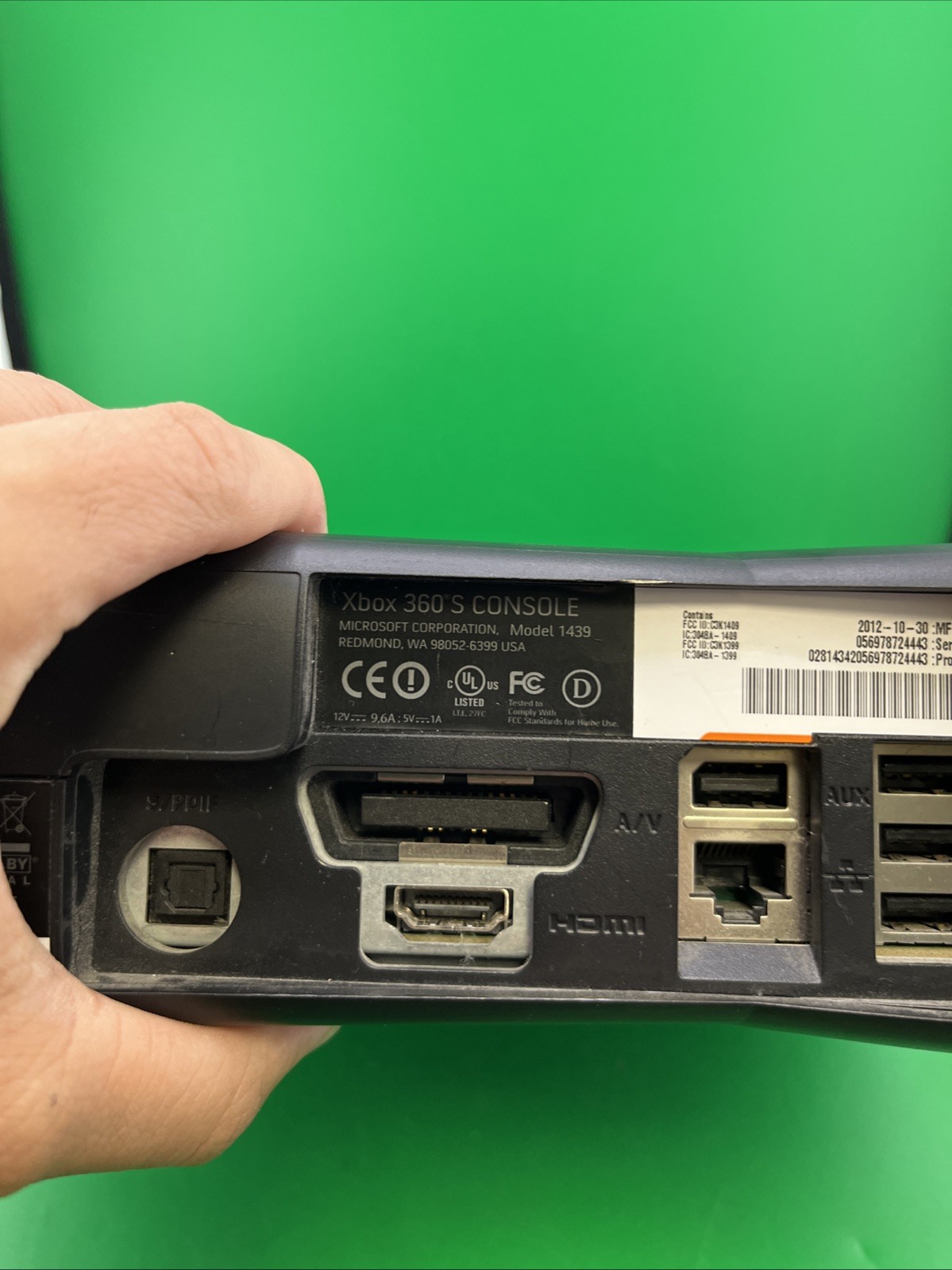 Microsoft Xbox 360 S 4GB Console – Black (1439) For Parts Or Repair (T16)