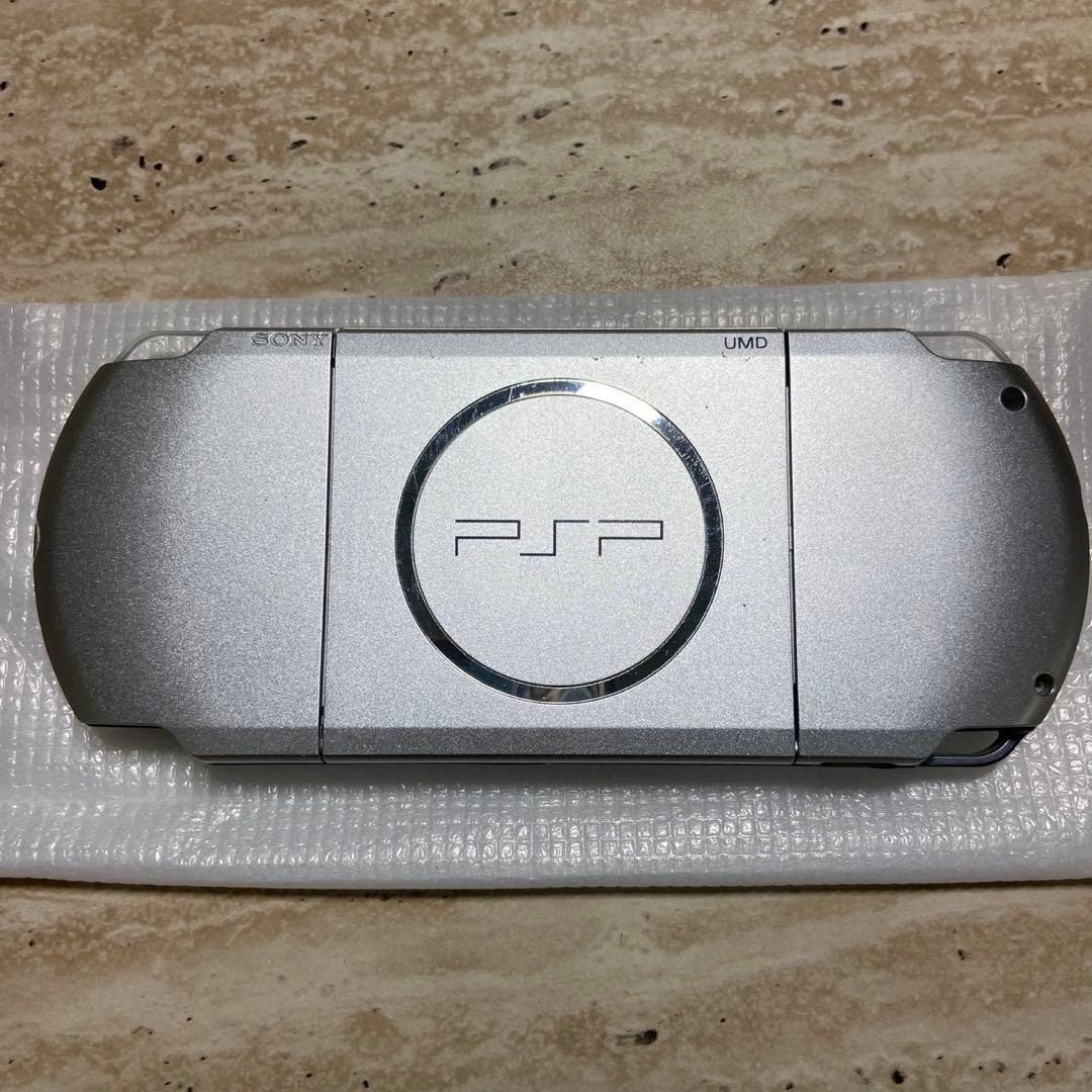 Sony PSP 3000 Mystic Silver Complete in Box Very Good Condition 7083