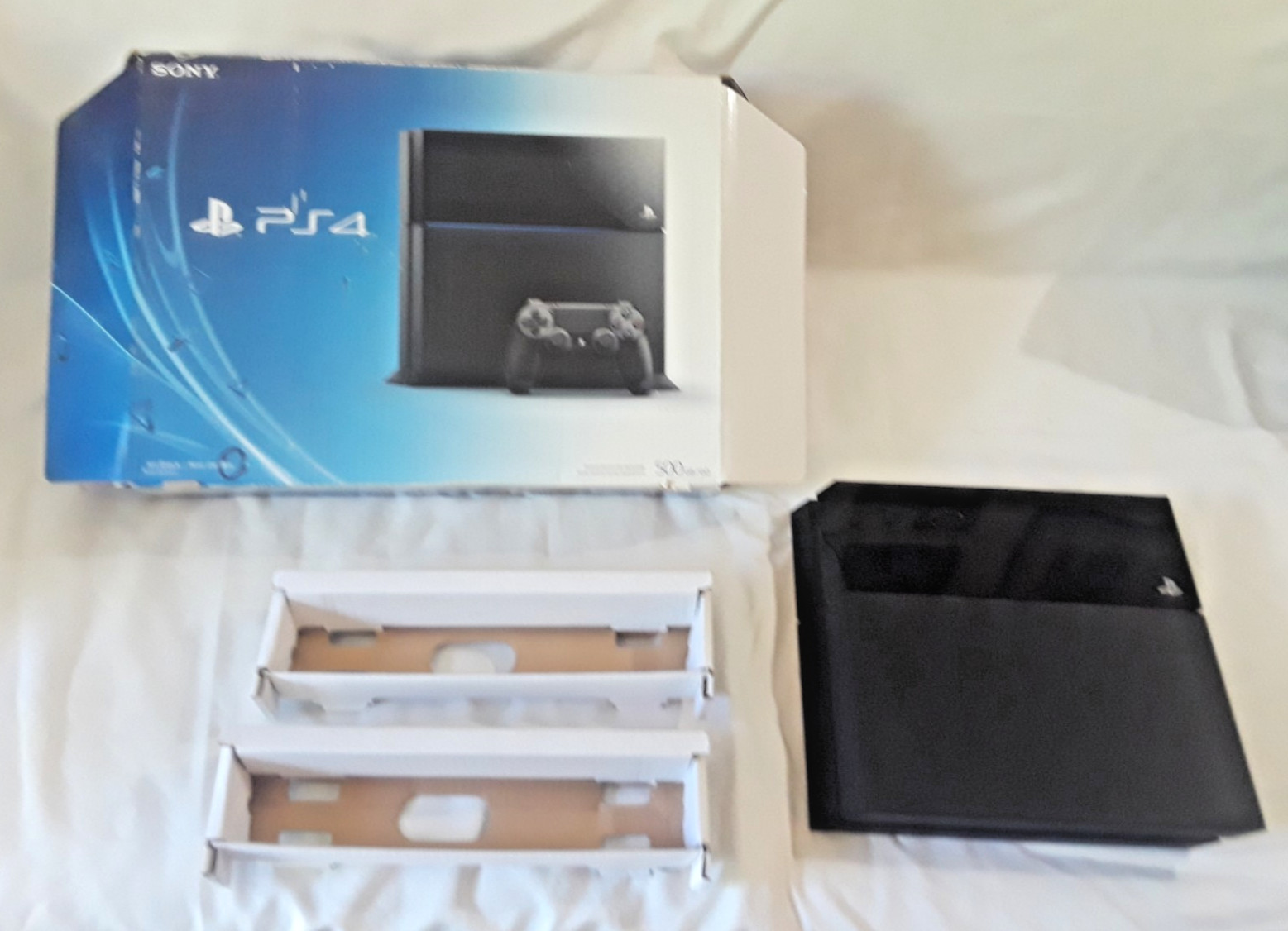 Sony Playstation PS4 CONSOLE LOT x 3 w/ original Boxes + controllers, camera