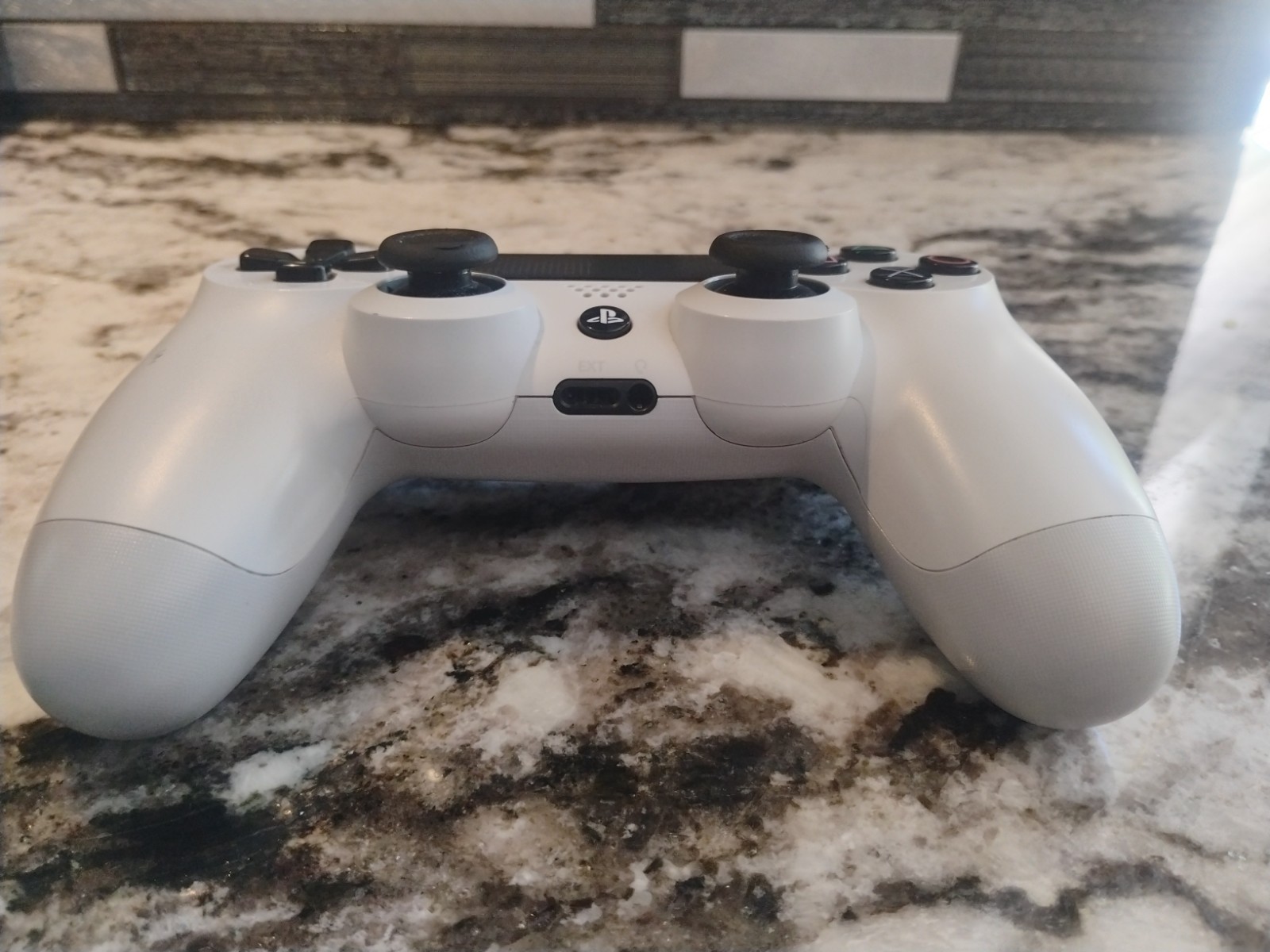 Sony PlayStation 4 – 500GB – With Controller – Tested And Working