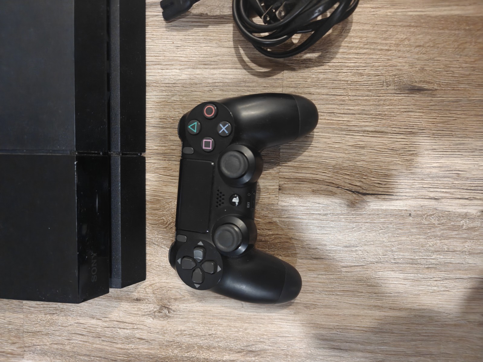Sony PlayStation 4 500GB Game Console CUH-1215A Black W/ Controller Tested