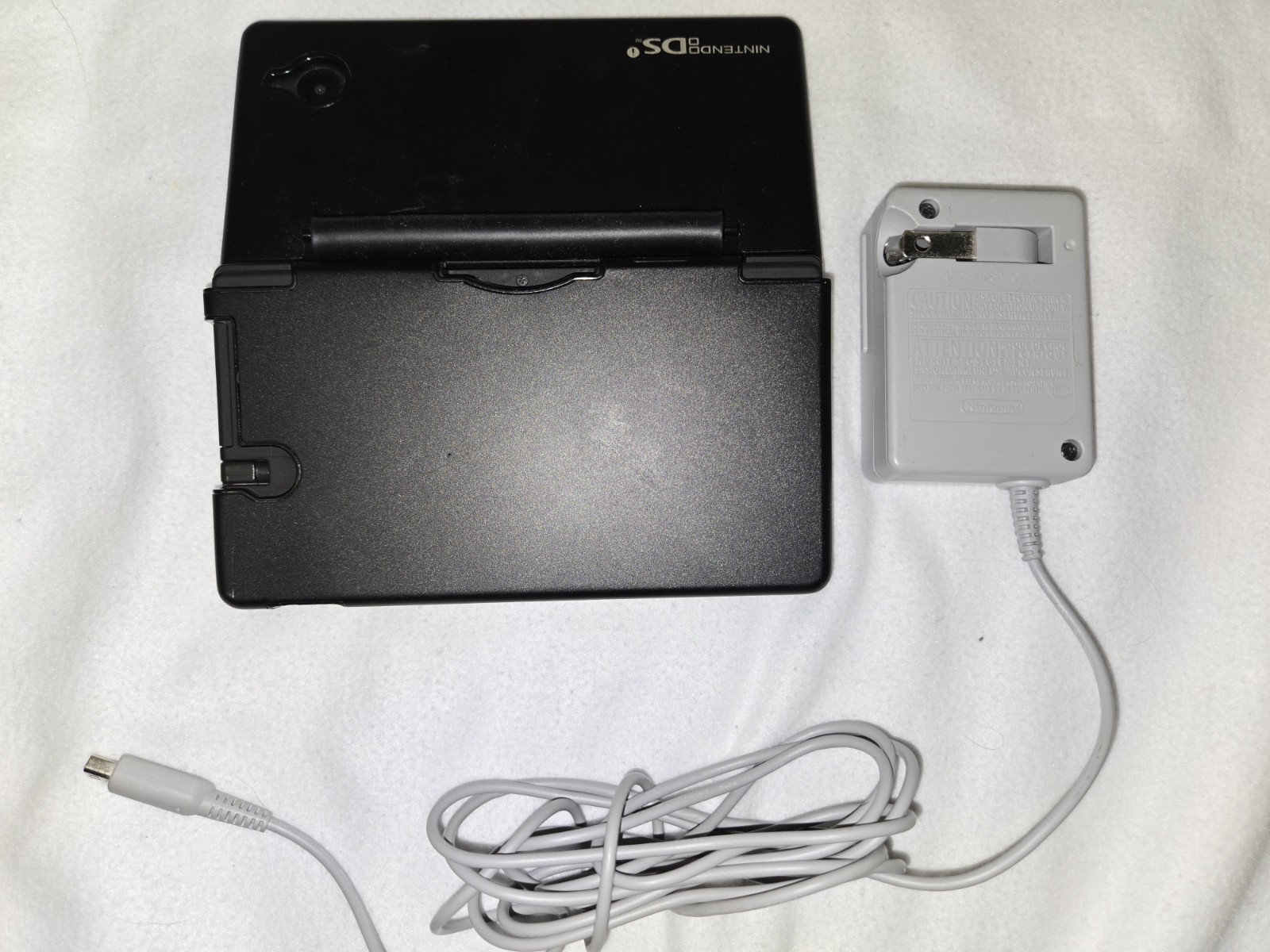 Nintendo DSi Matte Black Console TWL-001 W/ Charger & Cover Tested Works EUC