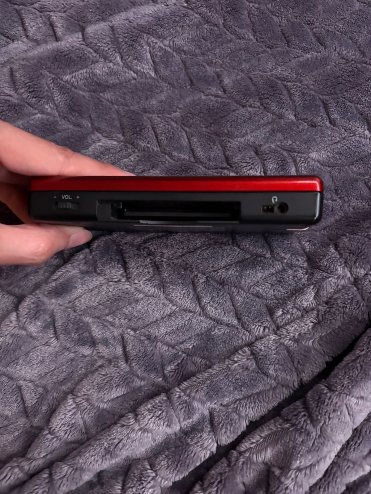 Nintendo DS Lite – Crimson Red/Black – Charger & Stylus Included