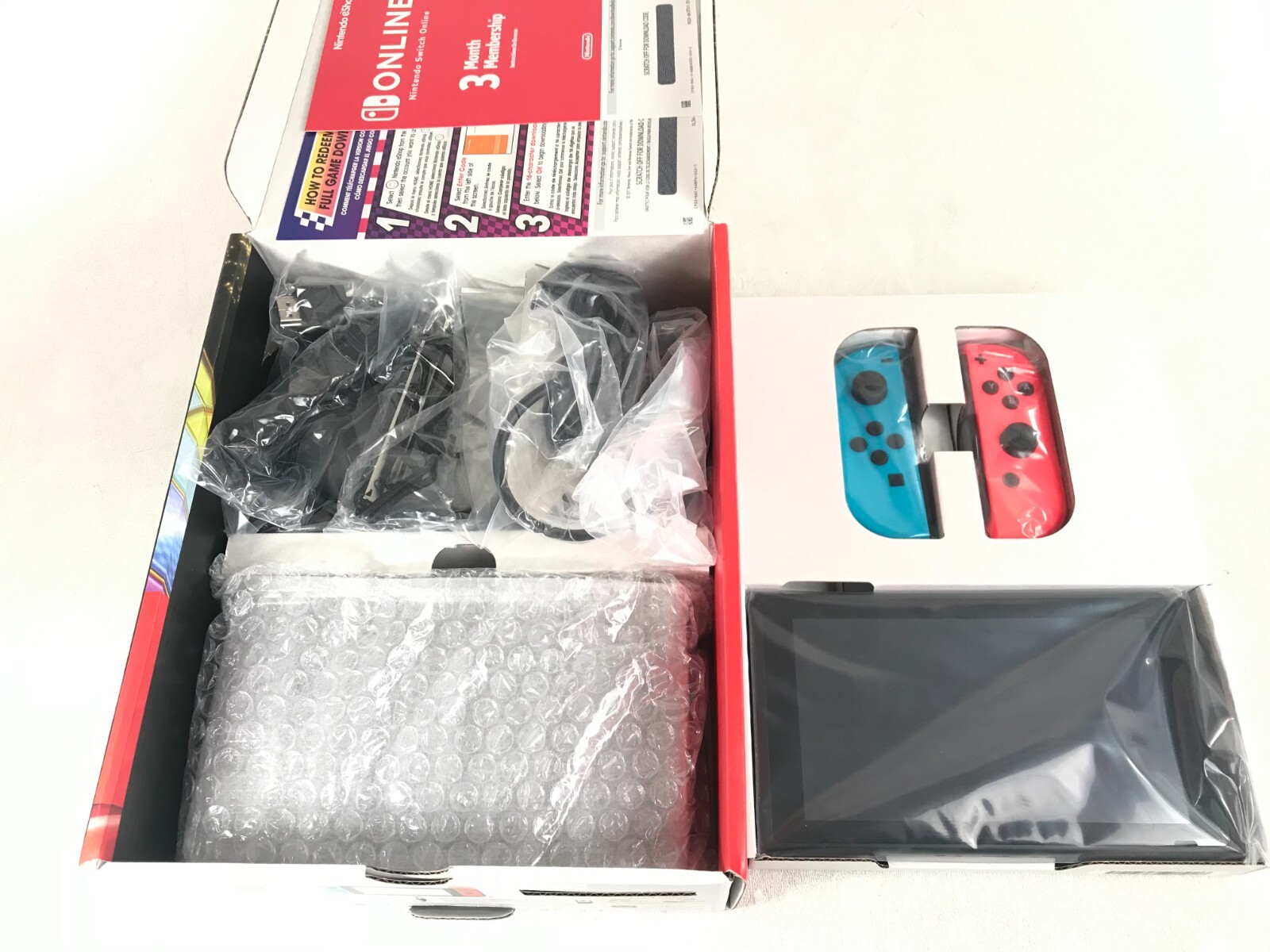 Nintendo Switch Console & Mario Kart 8 Deluxe & Blue Red Controls Free Online 3m