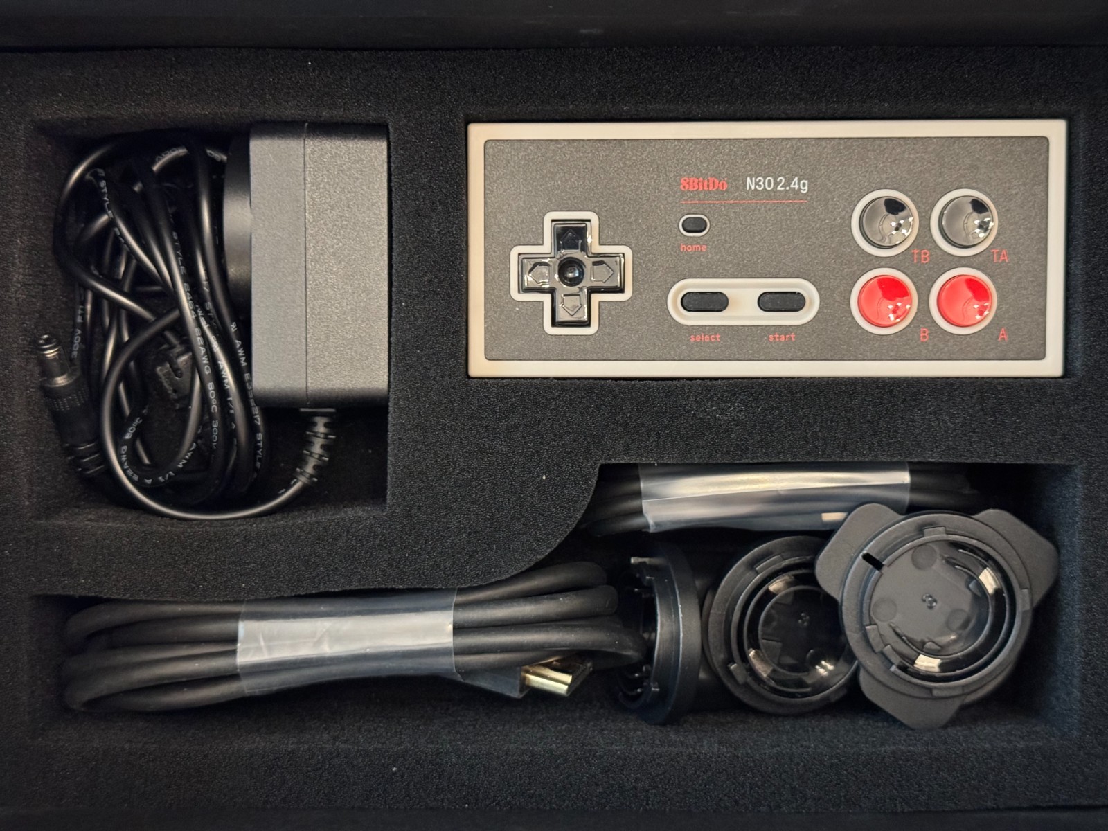 Analogue Nt mini v2 Noir Retro NES Game Console – Black Complete in Box