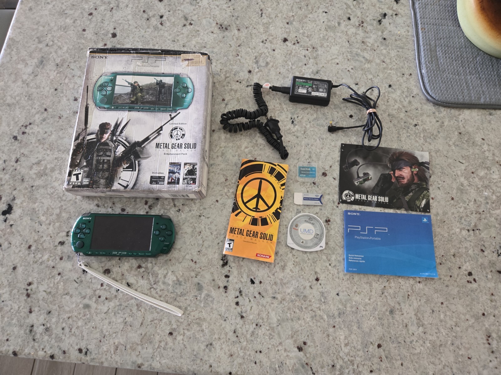 Sony PSP 3001 Metal Gear Solid: Peace Walker Entertainment Pack In Box – Tested