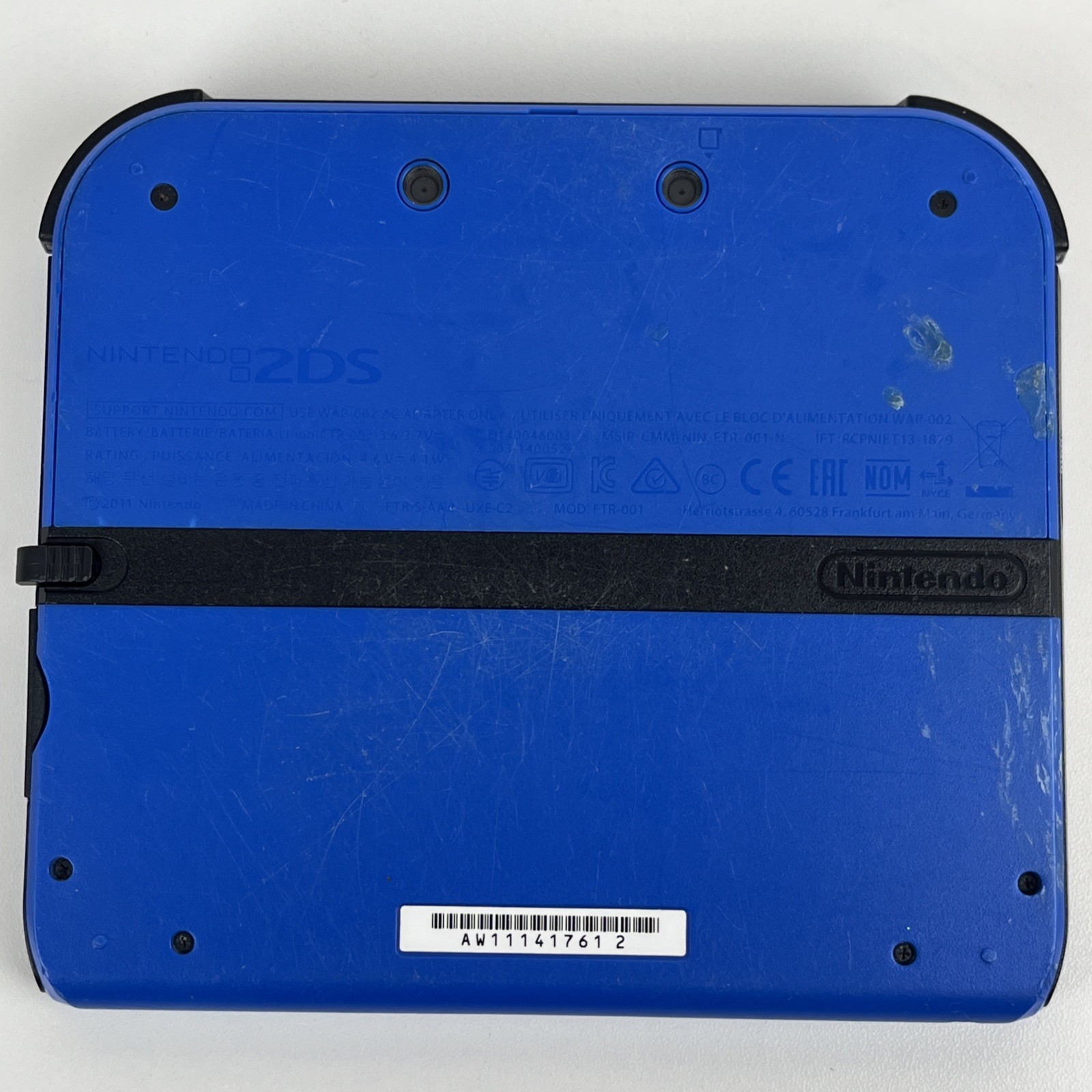Nintendo 2DS (DS, 3DS, FTR-001, Electric Blue, No Charger Included) + 3 Games