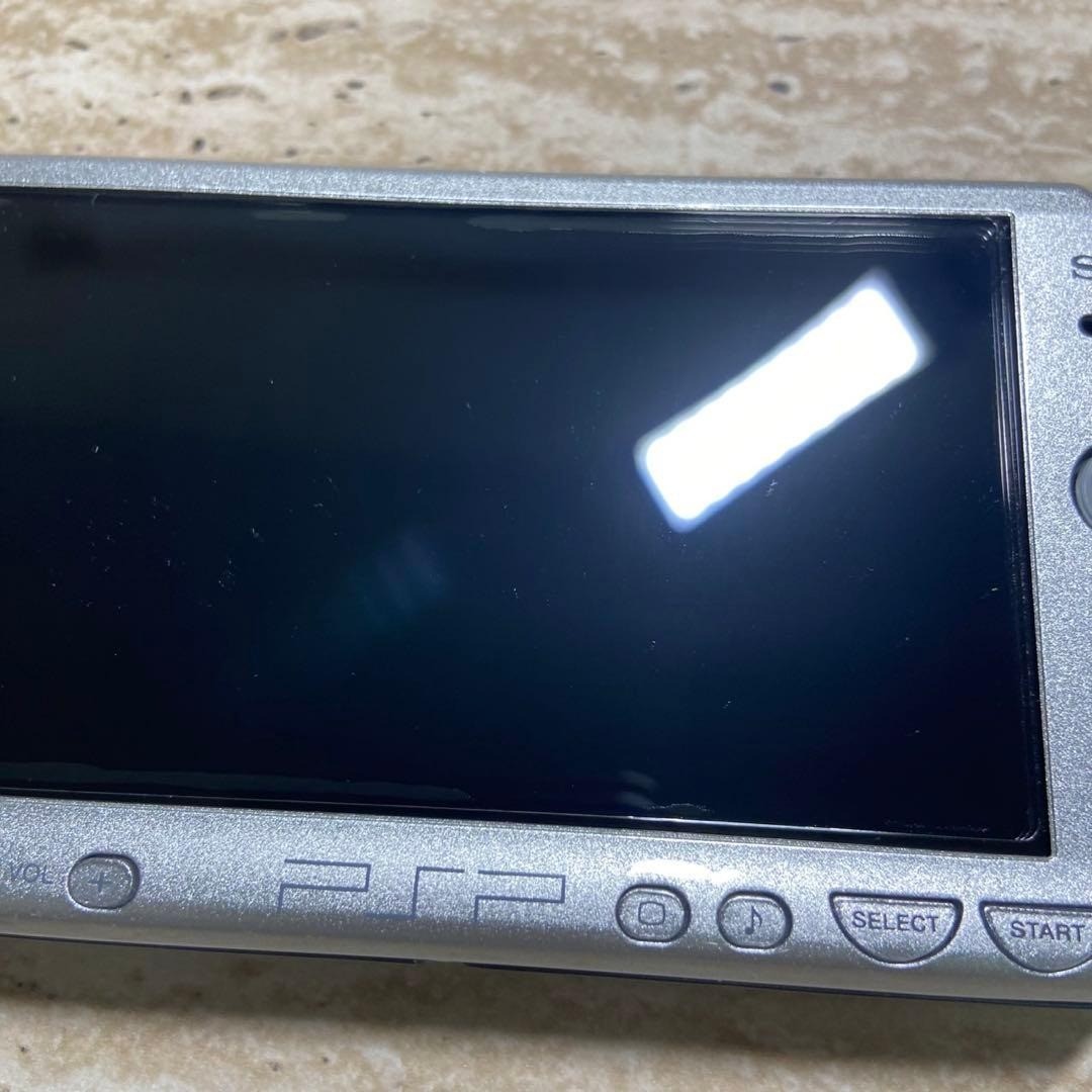 Sony PSP 2000 Ice Silver Boxed Near Mint Complete Tested Japan 6460