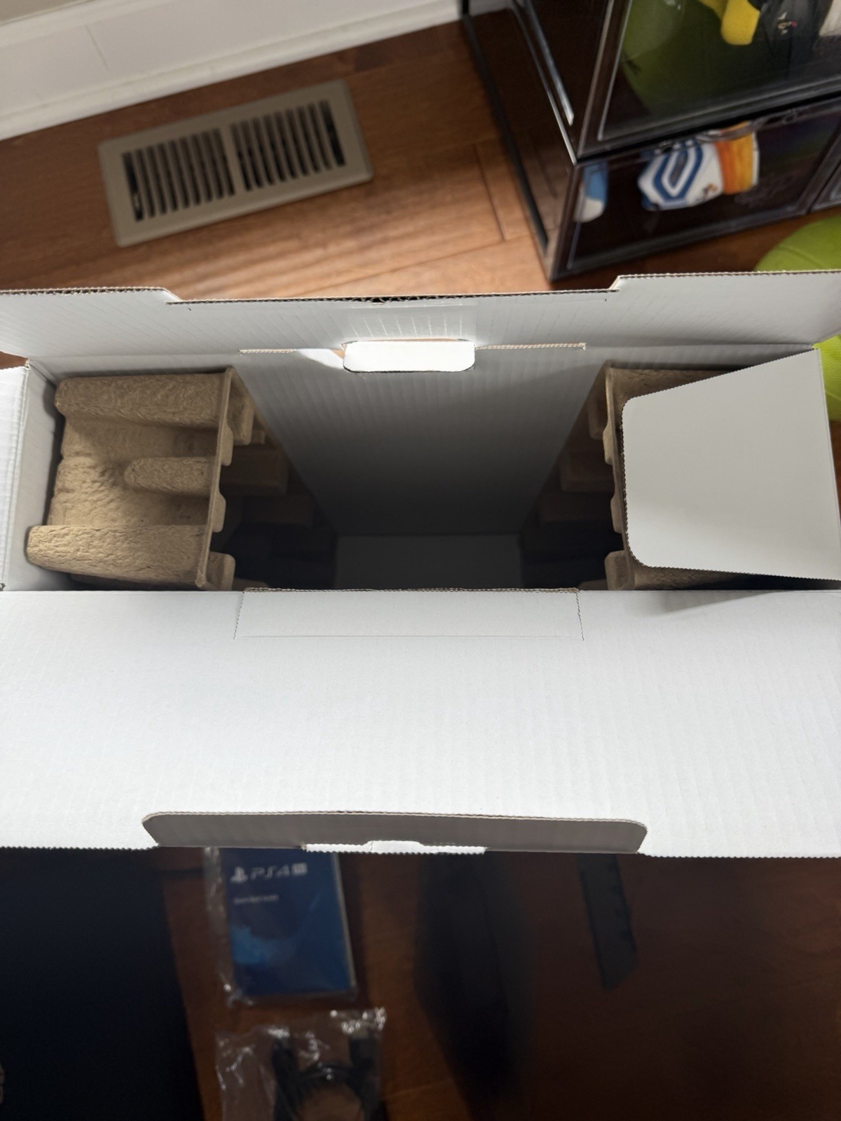 Sony PlayStation 4 PS4 Pro (Sony PlayStation 4, 2019)
