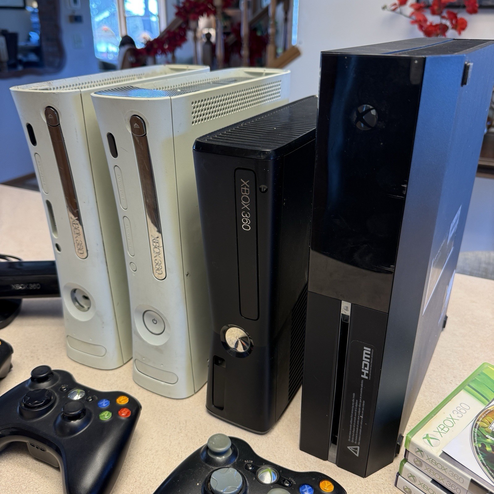 Untested Xbox One, 3 Xbox 360s, 3 Remotes , Kinect, Headset And Games Lot Bundle