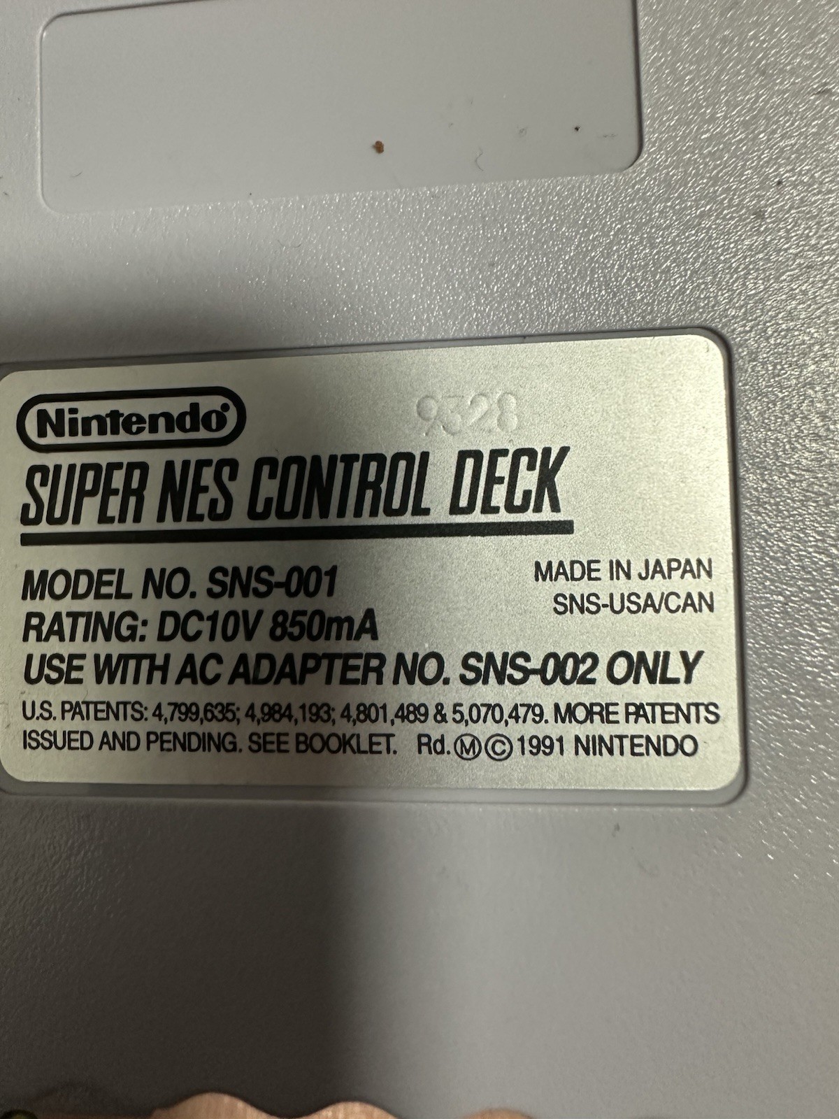 Super Nintendo SNES System Console, 2 New OEM Controllers, Cables