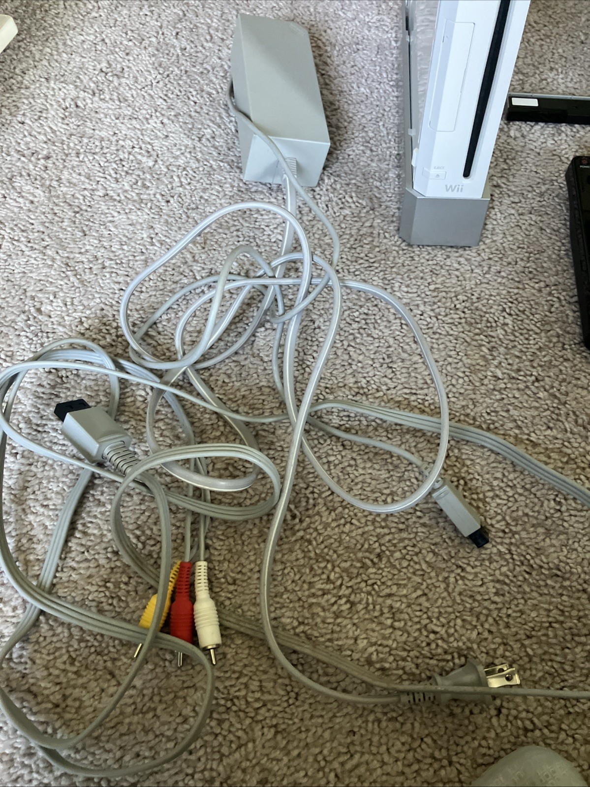 Nintendo Wii RVL-001 512 MB Home Console – White (Bn70)