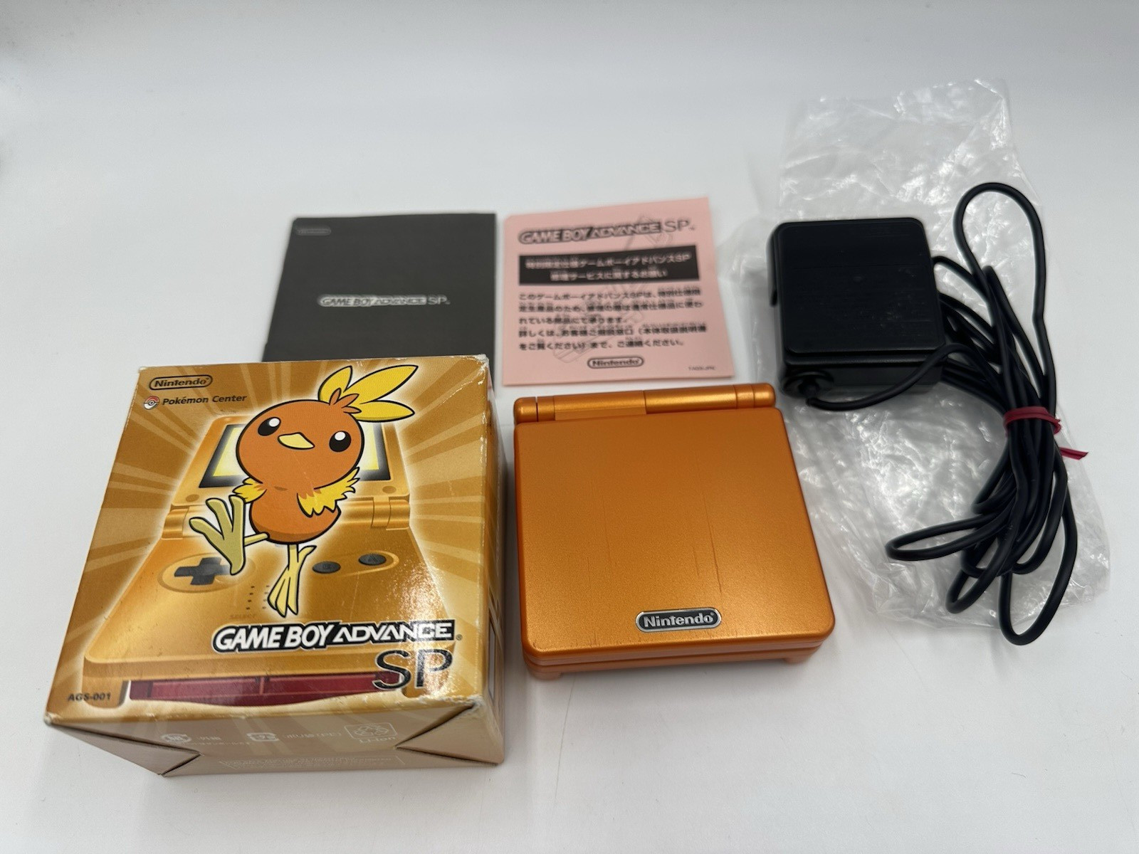 【Torn Box】Nintendo Gameboy Advance SP Achamo Torchic Orange Pokemon Center Japan