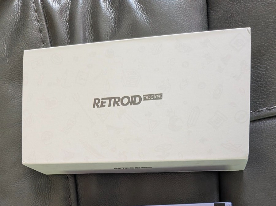 Retroid Pocket 3 Plus Handhelds Console 4.7 inch 4G + 256GB SD card + Games