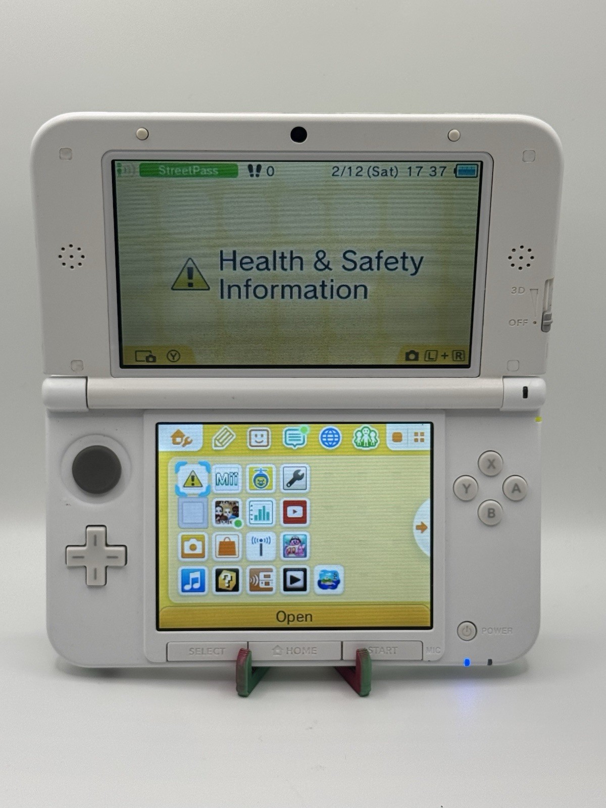 *US SELLER*Nintendo 3DS XL console Luigi 30th Anniversary with Charger/Stylus