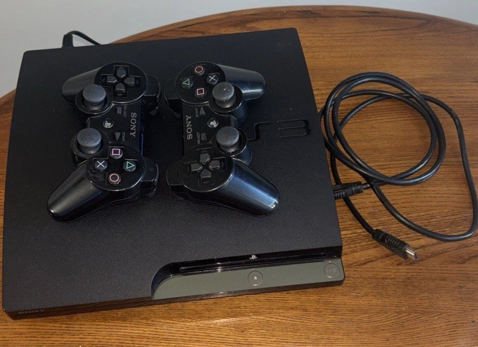 Sony PlayStation 3 Slim PS3 320GB Console 2 Controller + Cords