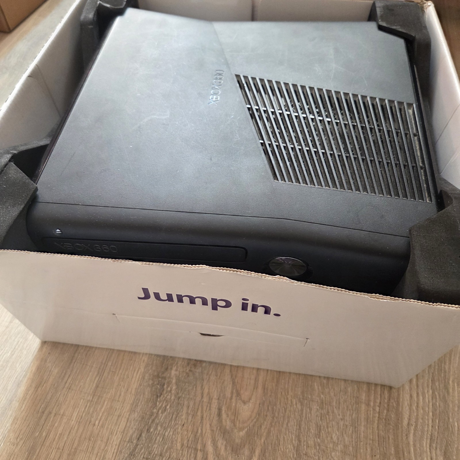 Microsoft Xbox 360 S Gaming Console and Kinect – Black
