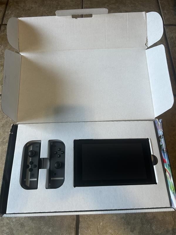 Nintendo Switch Super Smash Bros Ultimate JPN Edition Console + 256GB microSD