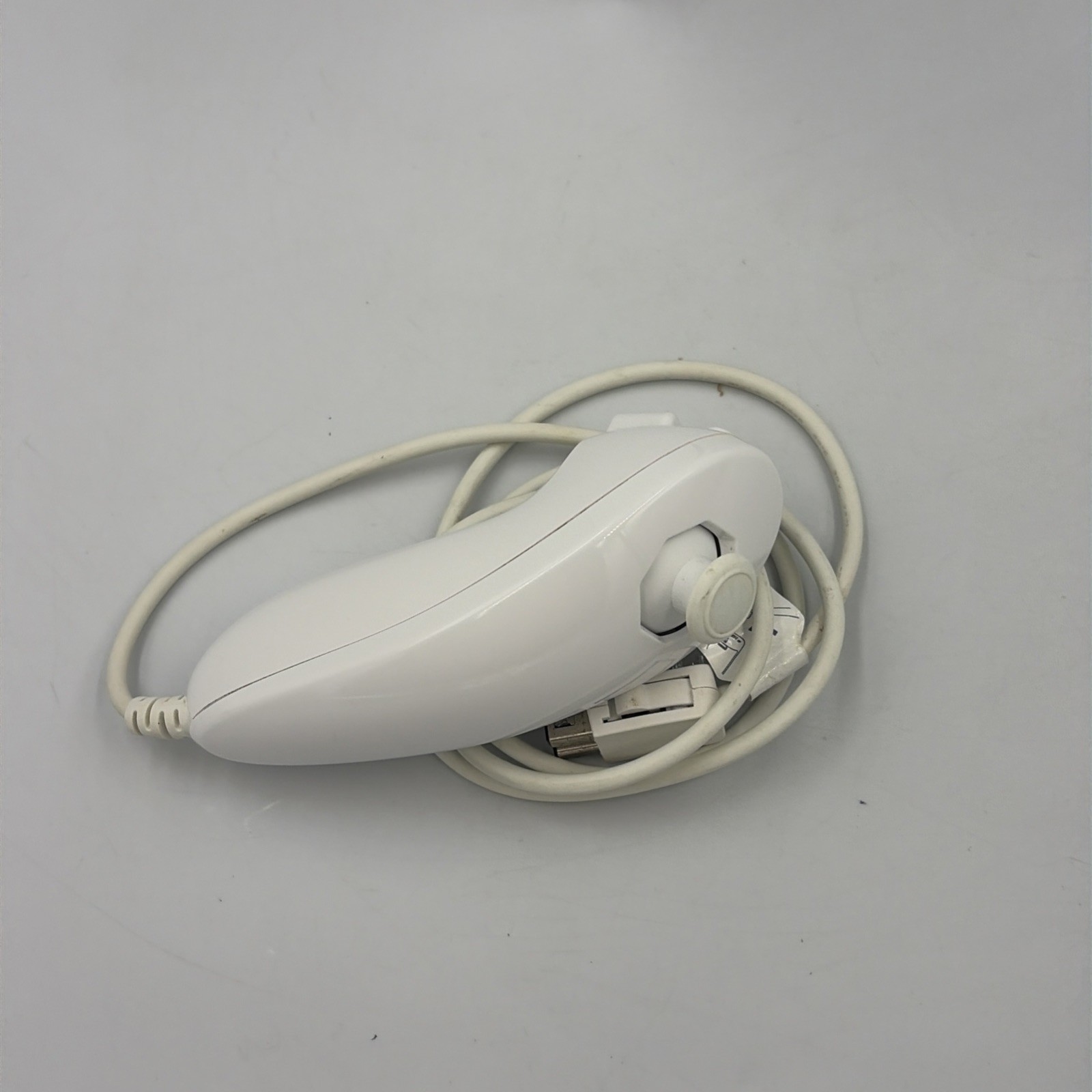 Nintendo Wii RVL-001 White Console Bundle – 512MB – Includes 2 Controllers