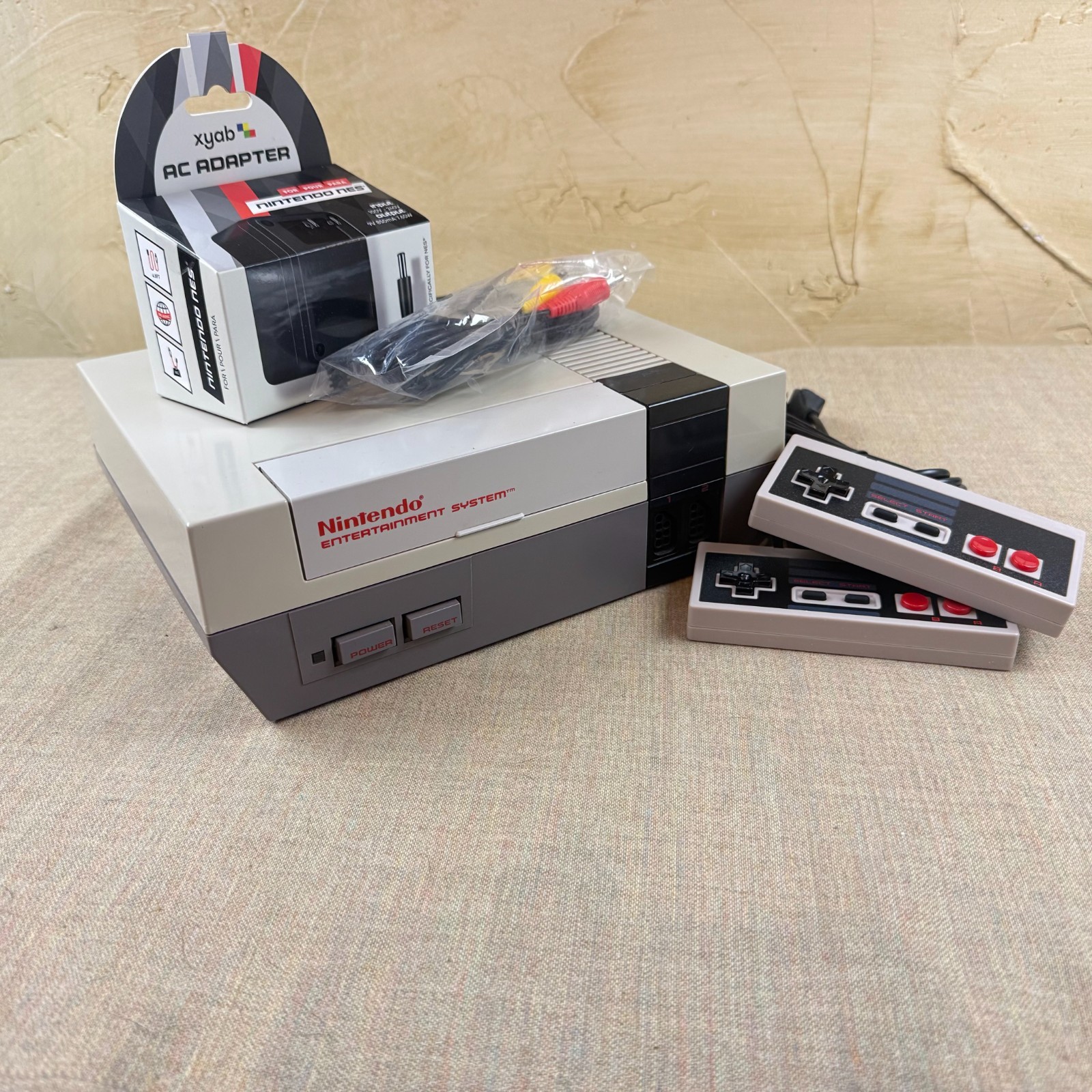 Nintendo NES Console Bundle 2 Controllers New Pin Connector Tested Clean
