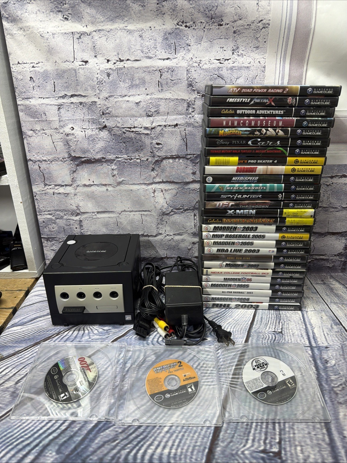 Nintendo GameCube Black Console Bundle W/ Cords & 30 Games. Tested Read Descript