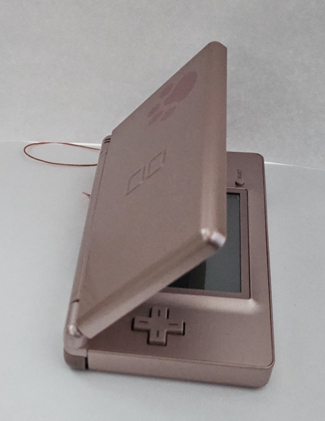 Nintendo DS Lite Nintendogs Console Metallic Rose with charger and extras
