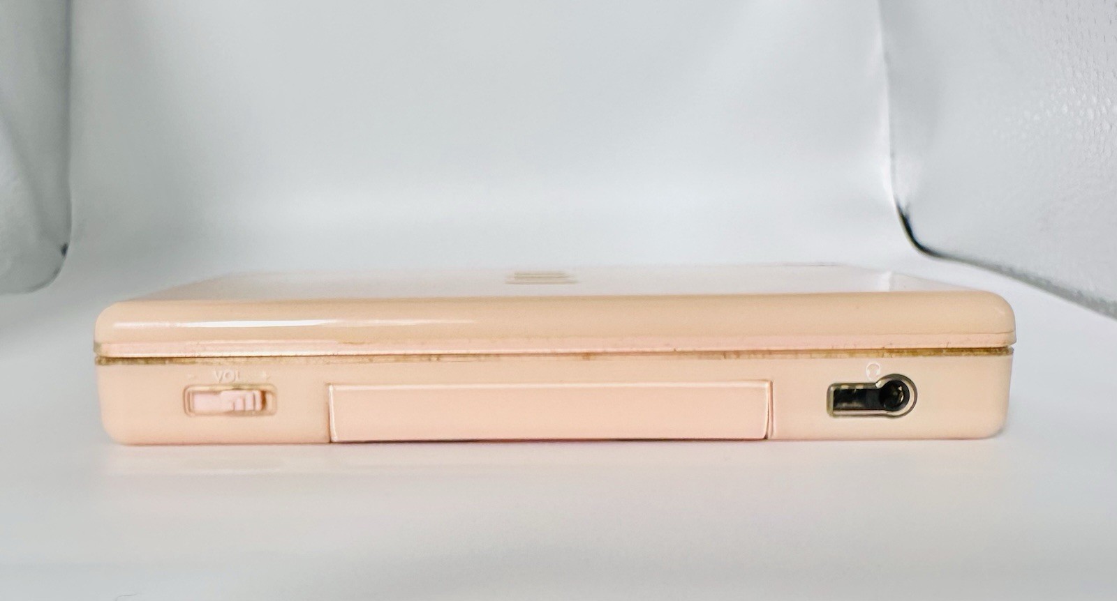 Nintendo DS Lite Pink Handheld Console Touchscreen Dual Screen with Stylus