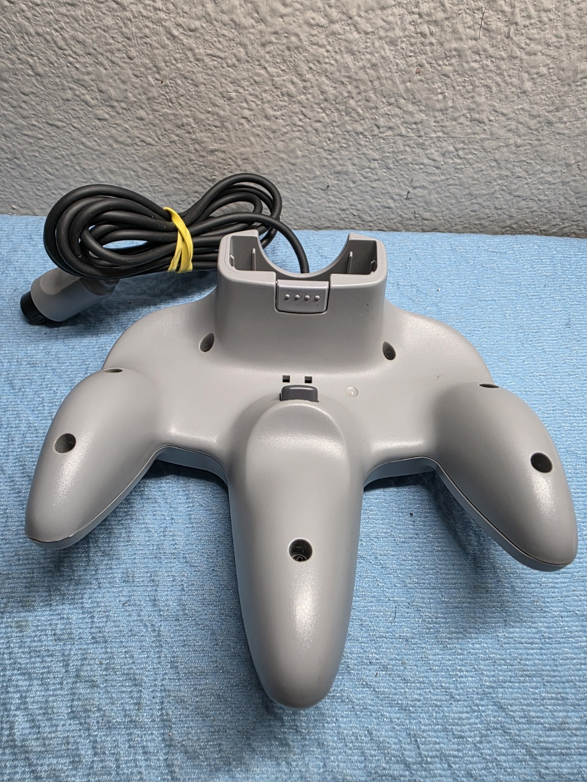 Nintendo 64 Console NUS-001 & OEM Cables – Black – Region Free – Tested