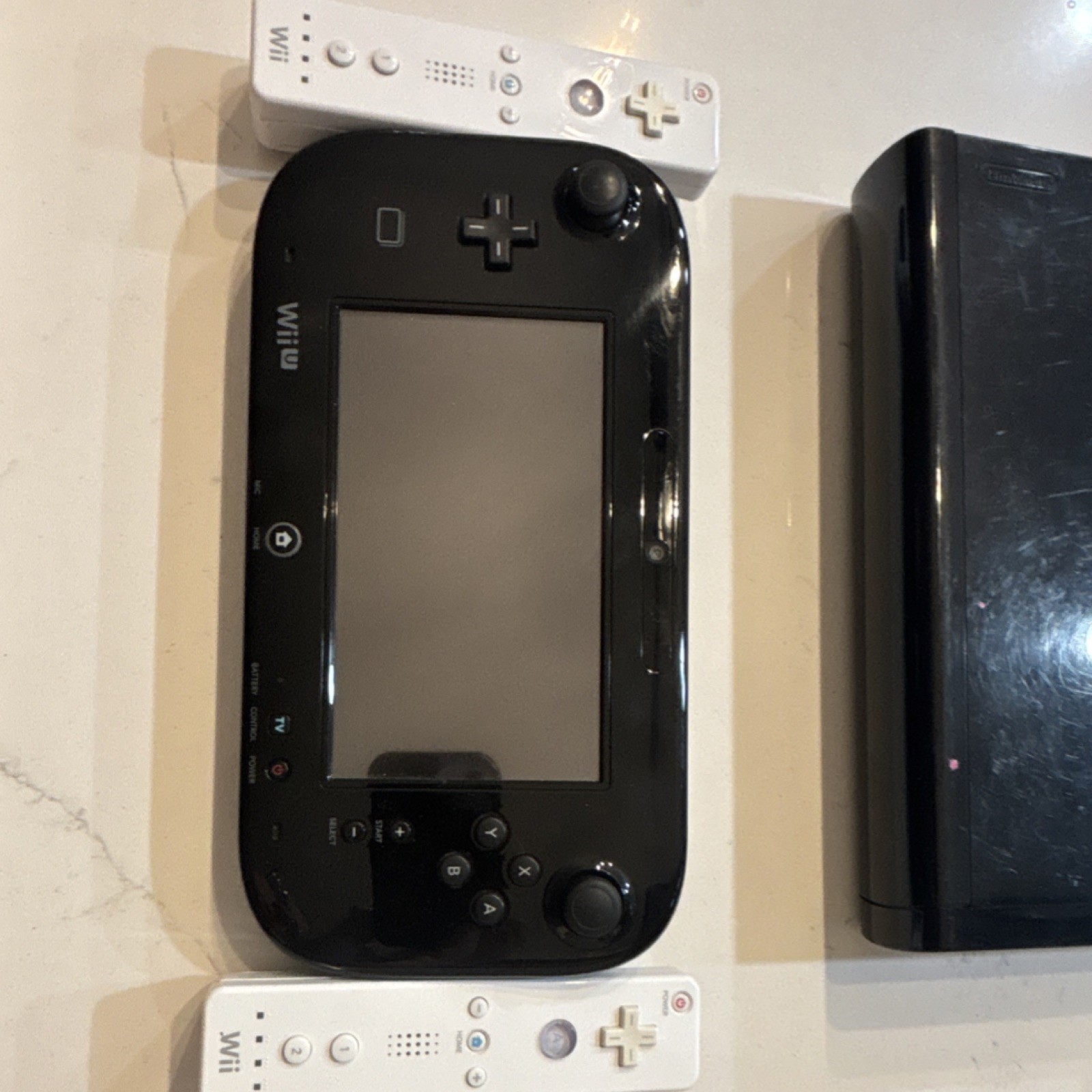Nintendo Wii U WUP-101(02) Black 32GB Console with GamePad & Remotes