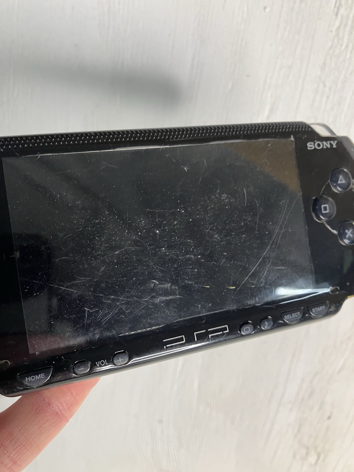 Sony PSP-1001 Black Handheld Console Bundle Game & Charger PSP-100