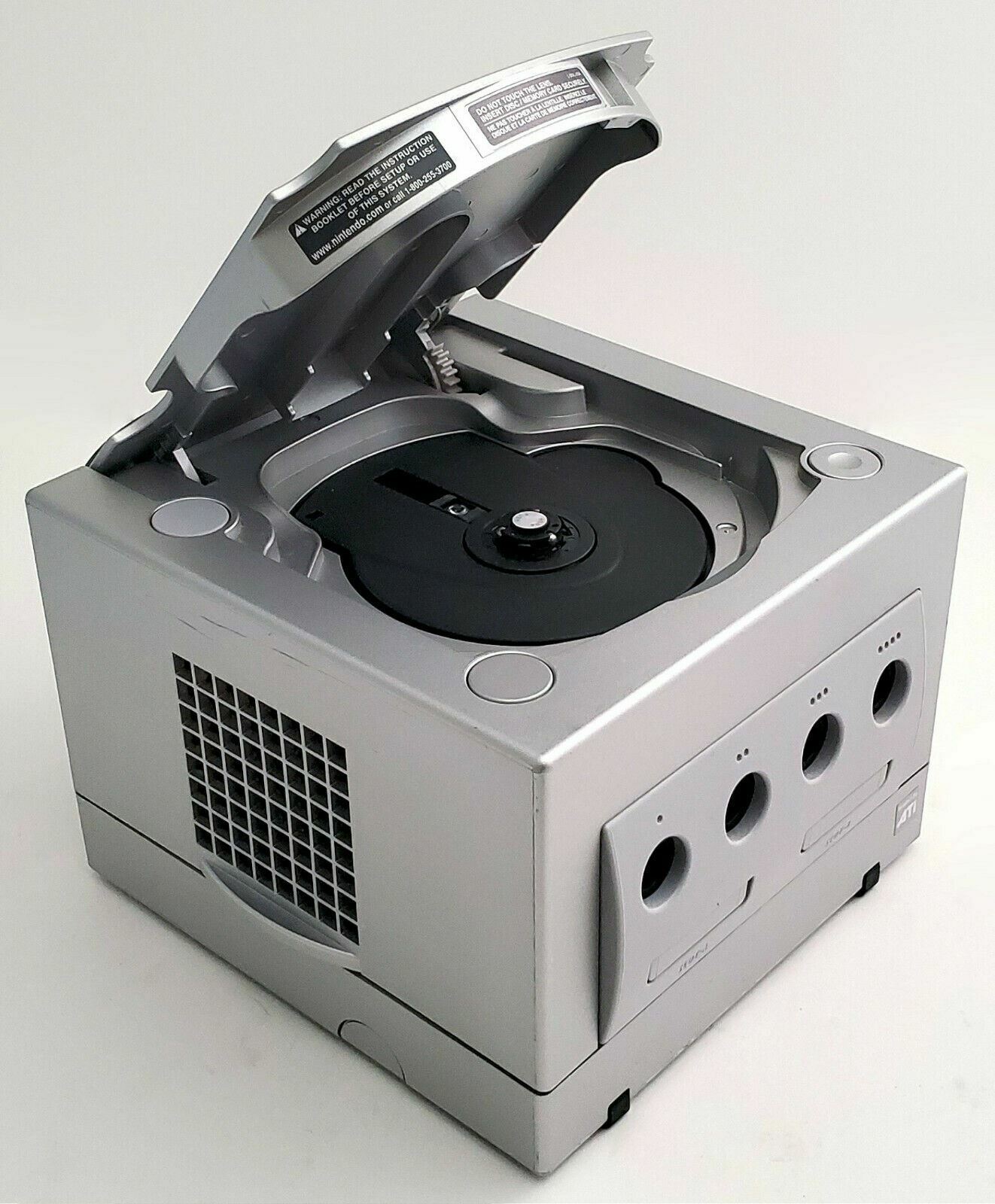 Nintendo GameCube DOL-101 Gaming System SILVER Console 2 Controller Bundle NGC