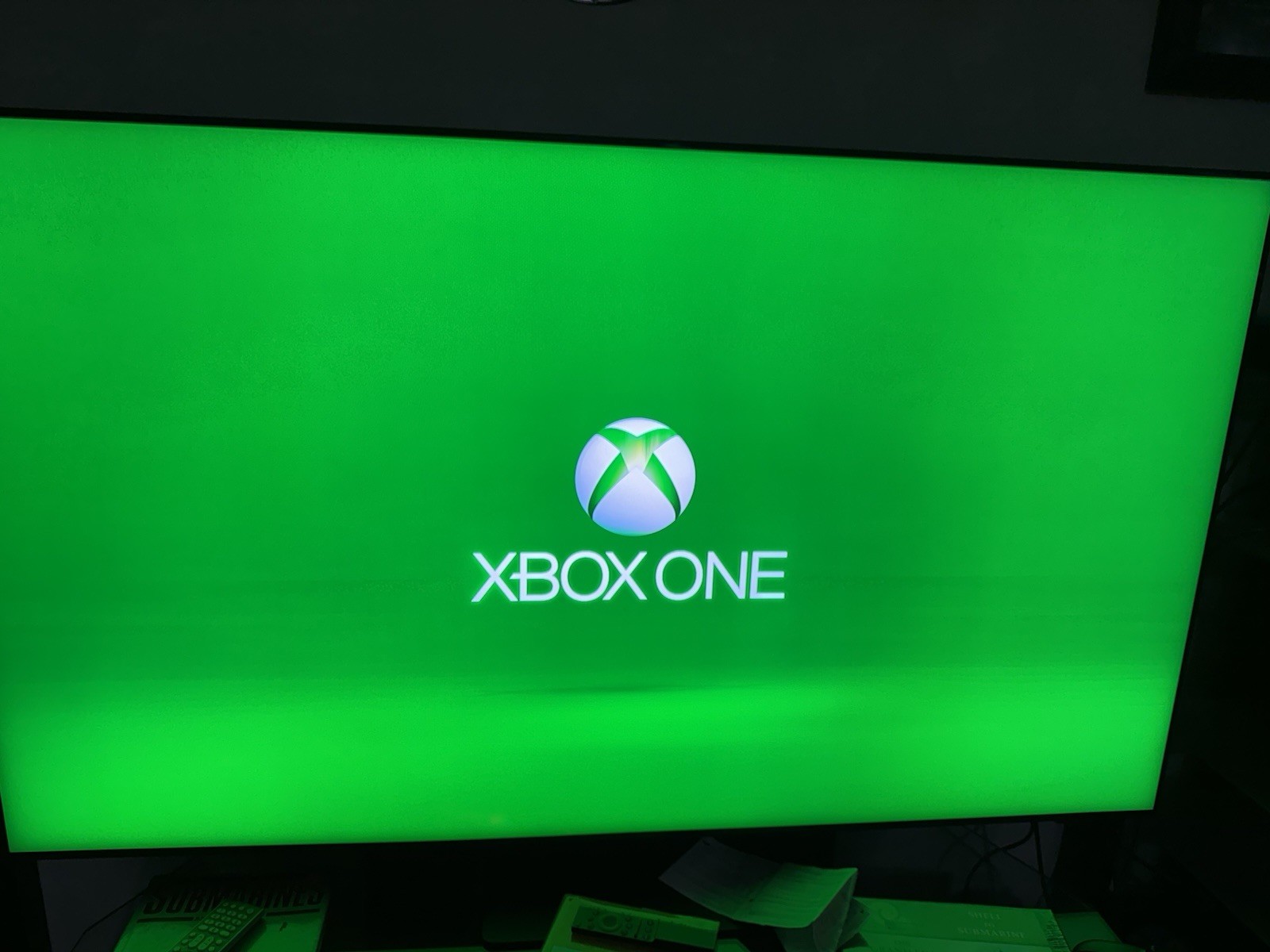 Microsoft Xbox One 500GB Console Bundle + 1 Controller + Kinect Camera