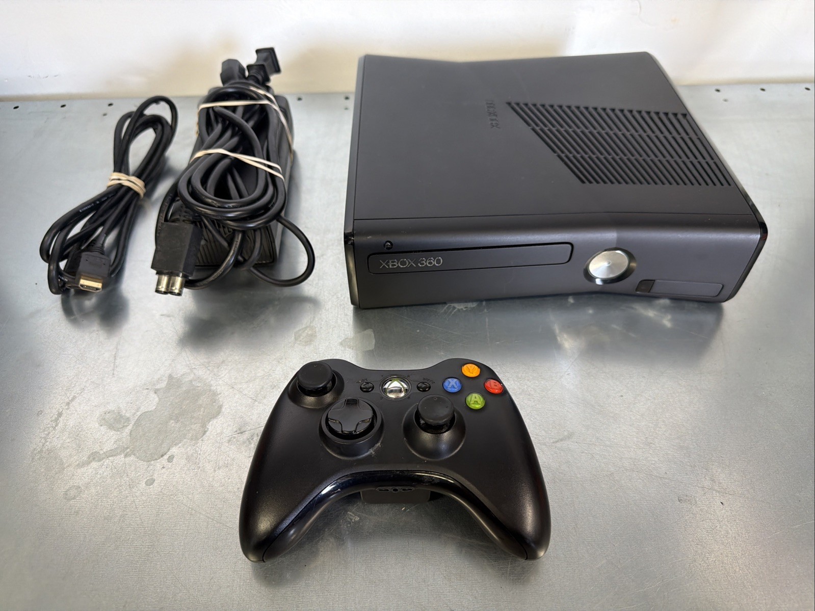 Xbox 360 S Slim Black (Model 1439) Console Bundle Tested & Working NO HARD DRIVE