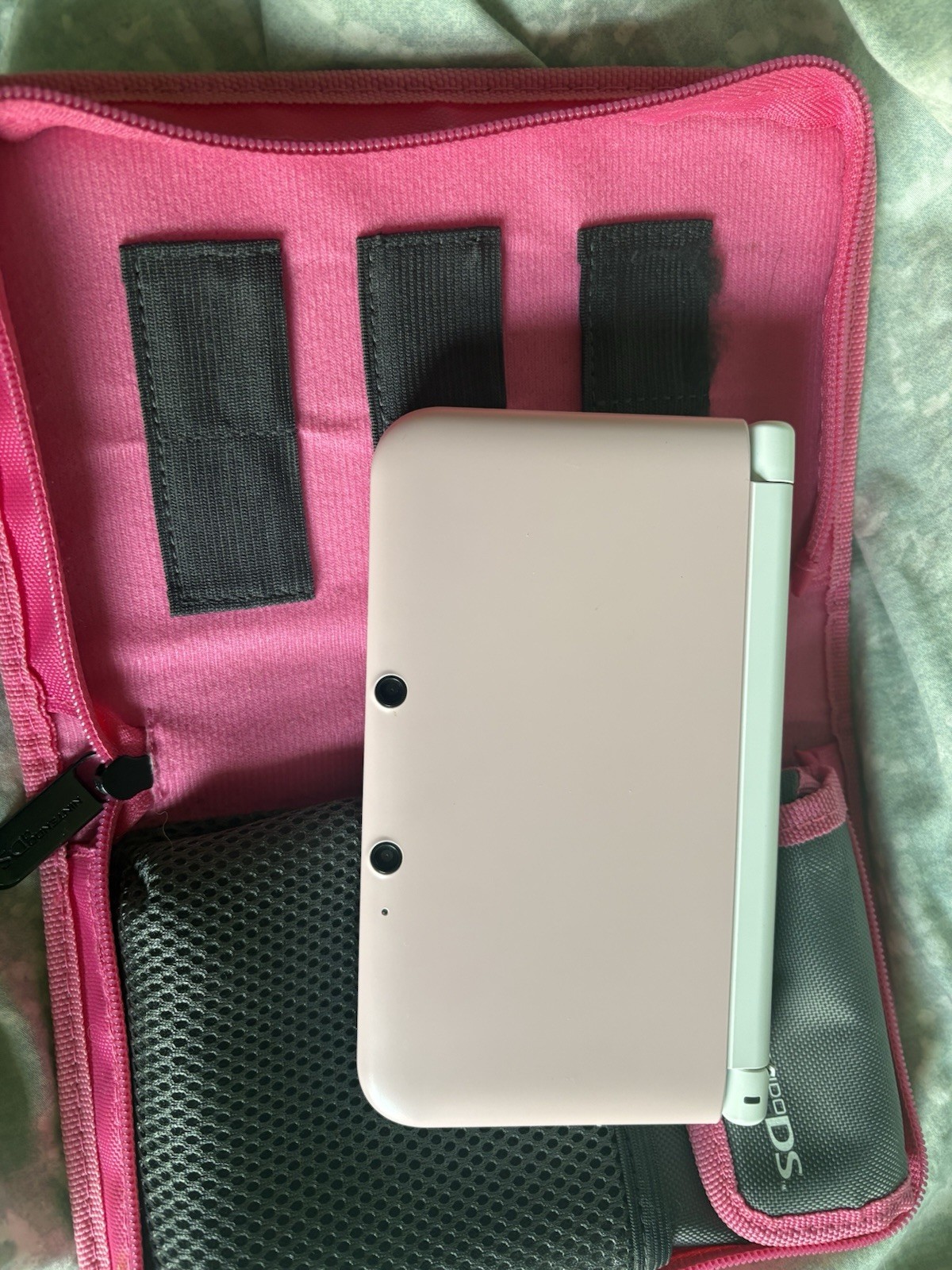 Nintendo 3DS XL Handheld System Pink