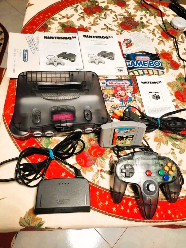 Nintendo 64 Funtastic Smoke, Clear Black PAL EUr Complete with Manuals *RARE*