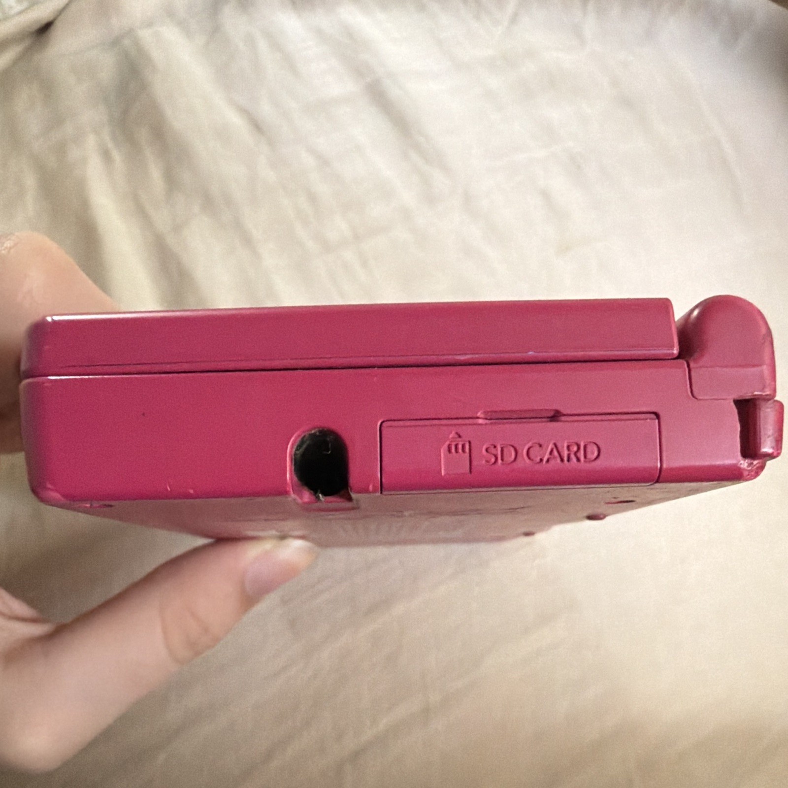 Nintendo DSi Pink Handheld System Wi-Fi SD Slot 256MB NTSC-U/C TWL-001